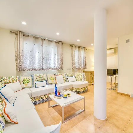 Beachside With Sea Views * Кан Пикафорт